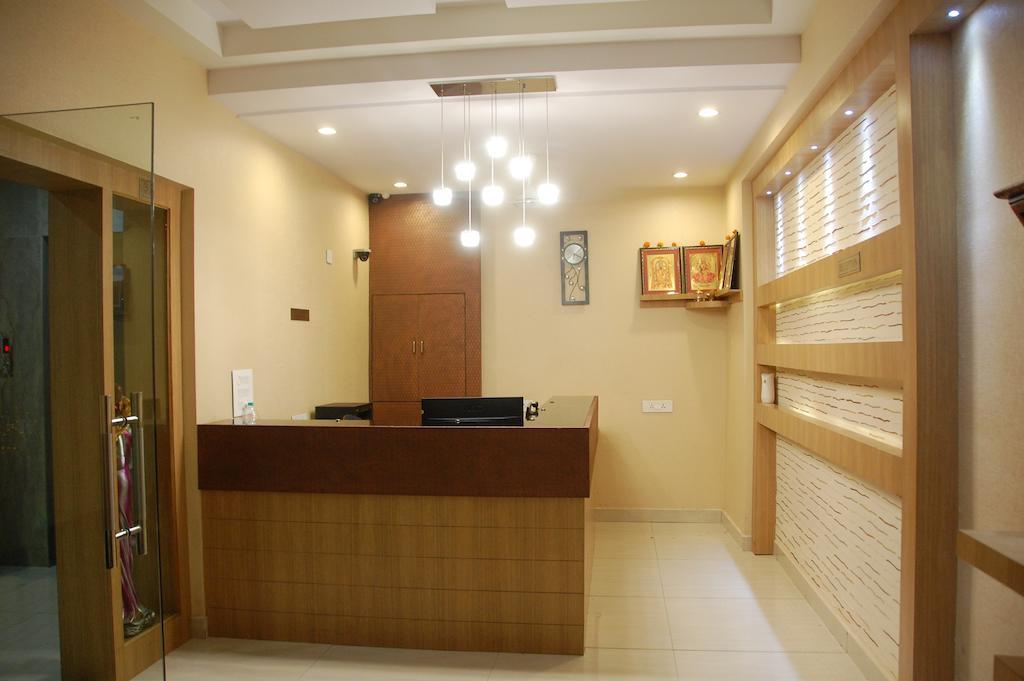 Hotel Athidi Grand Visakhapatnam Kamer foto