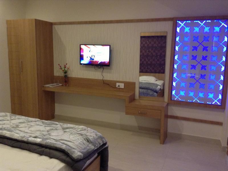 Hotel Athidi Grand Visakhapatnam Buitenkant foto