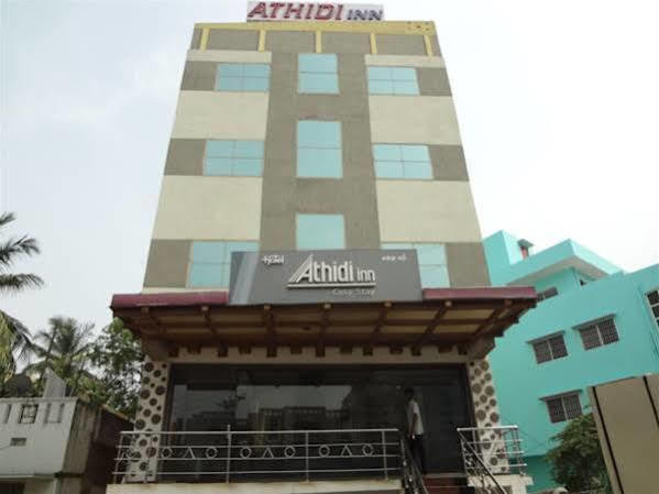 Hotel Athidi Grand Visakhapatnam Buitenkant foto
