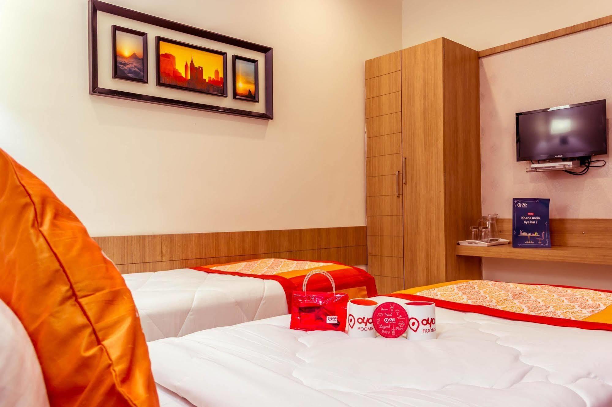 Hotel Athidi Grand Visakhapatnam Buitenkant foto
